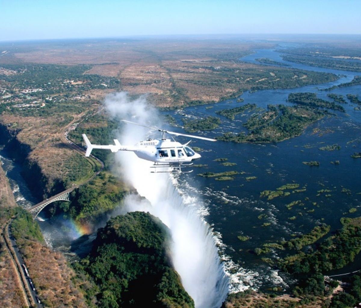 Helicopter flight over the Falls